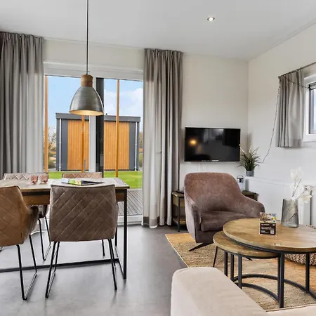 2 Bedroom Cozy In Hébergement de vacances Susel