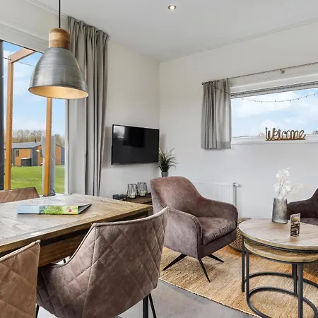 2 Bedroom Cozy In Dom wakacyjny