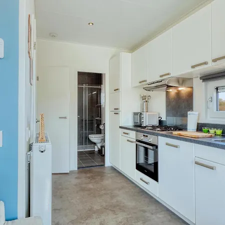 2 Bedroom Cozy In Dom wakacyjny
